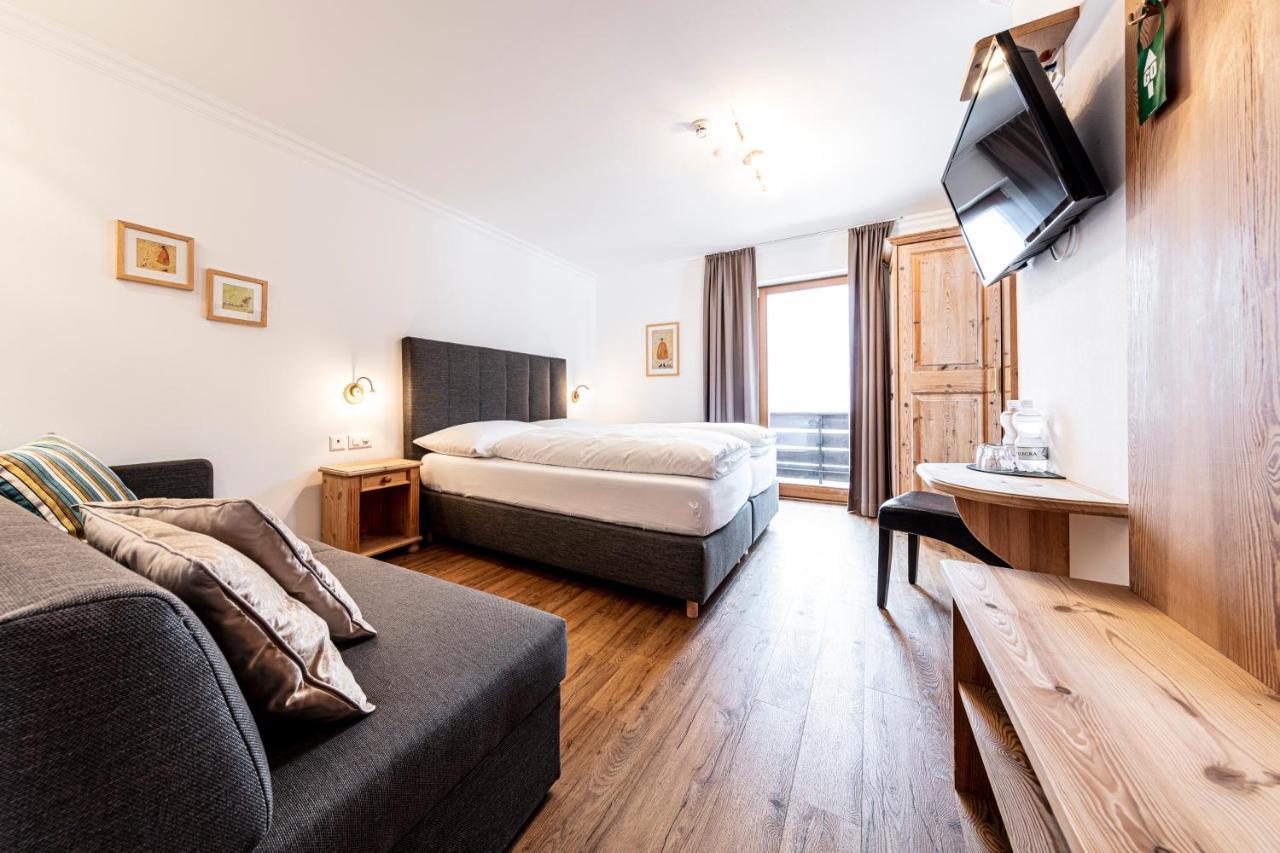 Hotel Filli Scuol Zewnętrze zdjęcie